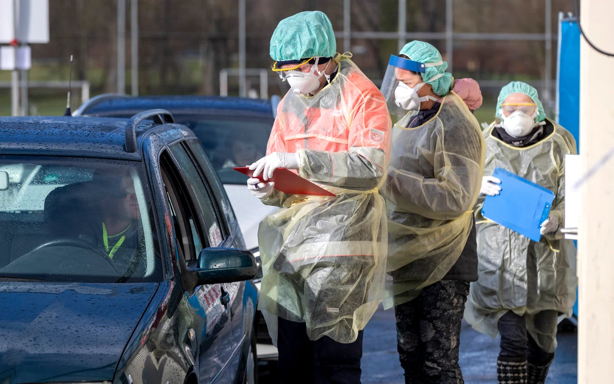 Autocarele care tranzitează țara sunt verificate