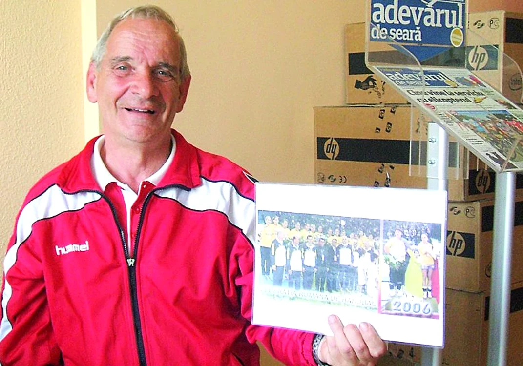 «Îi plăceau petrecerile  în pijamale»