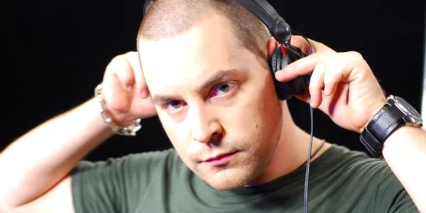 DJ Adrian Eftimie aduce hituri, dar şi noutăţi publicului gorjean