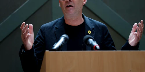 andy burnham2 jpg