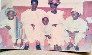 2 bd 3  2col so my mum sent me this really cool picture this morning with myself her my bro and sis and ofc dad jpeg