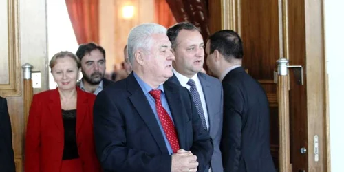 Igor Dodon nu mai vrea să stea în umbra lui Vladimir Voronin
