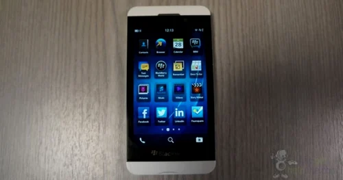 blackberry z10 ALB