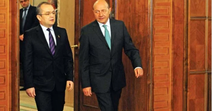 Emil Boc a primit mandatul PDL pentru a discuta remanierea cu Traian Băsescu