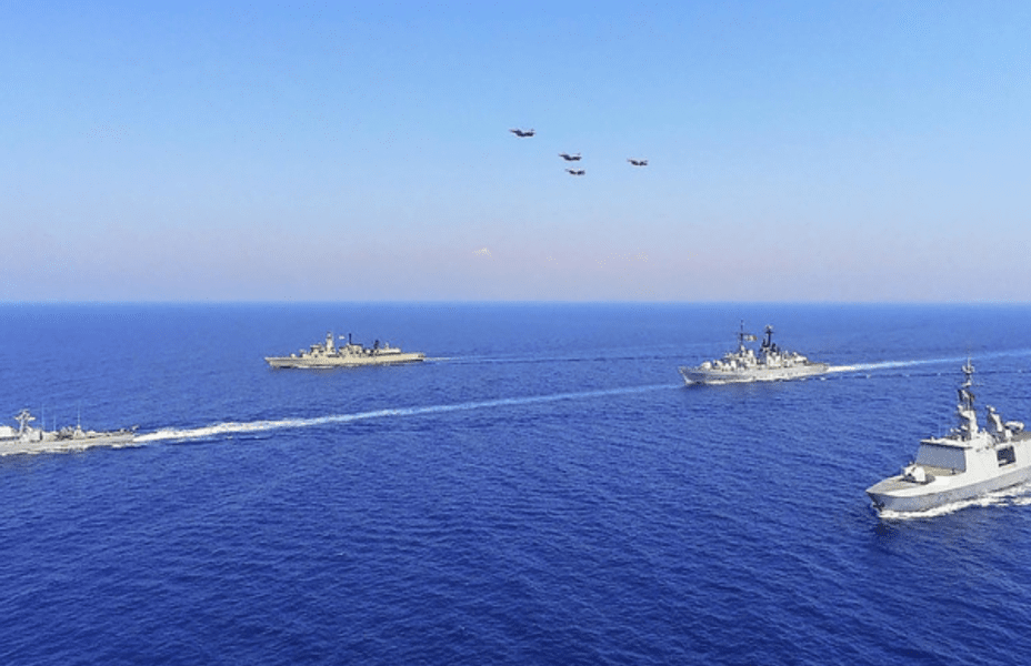 Exerciţiu militar cu muniție reală pe Marea Neagră. Delta Dunării, o zonă ,,foarte greu de apărat"