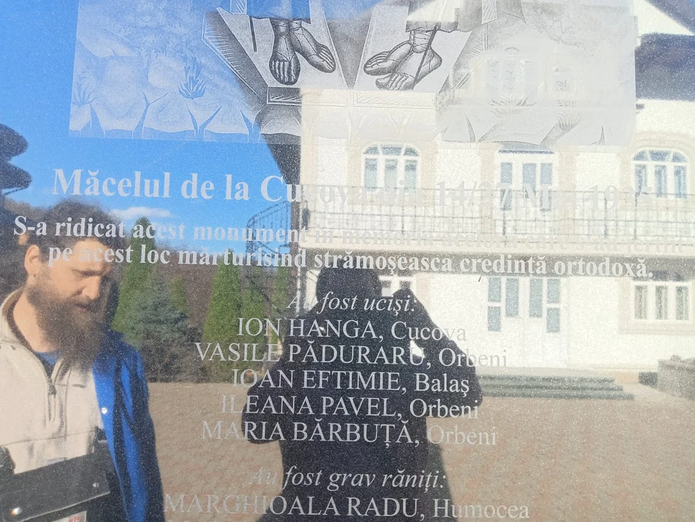 Monument Cucova FOTO Mircea Albu jpg