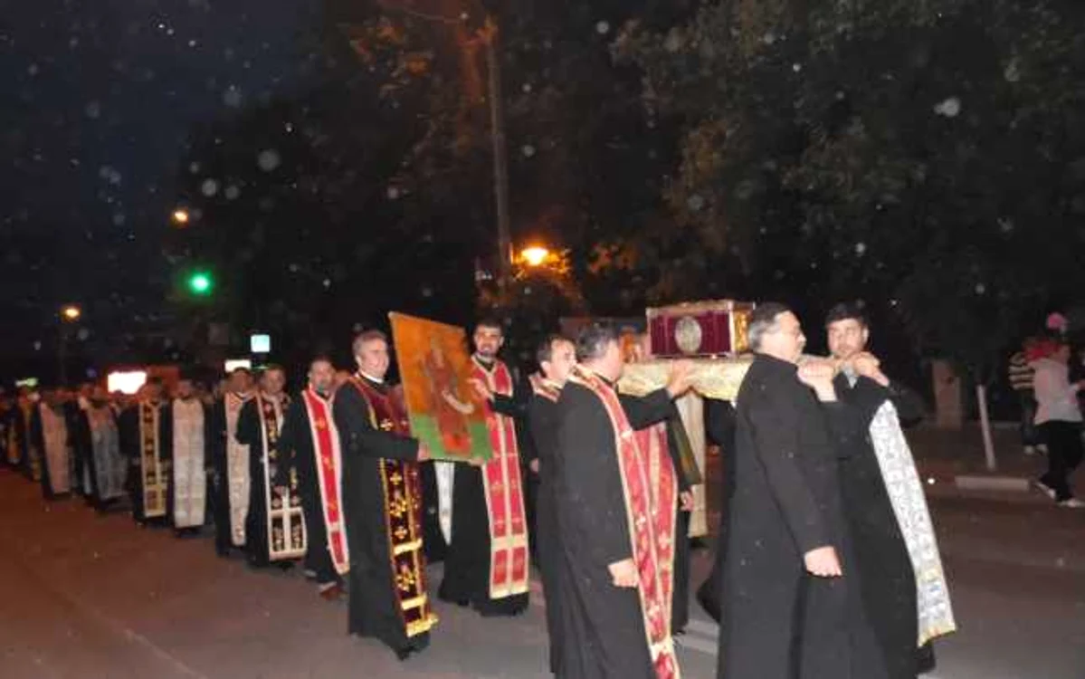 La procesiune a participat un sobor format din zeci de preoţi