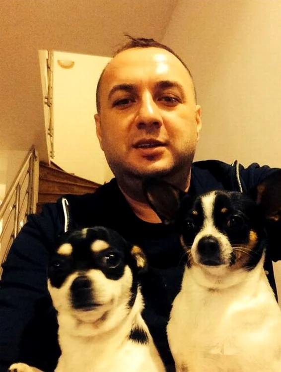Leo de la Strehaia suferă cumplit după ce şi-a găsit căţelul mortfoto: arhiva personală