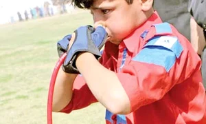 Incredibil: umflă cauciucul în mai puțin de un minut jpeg