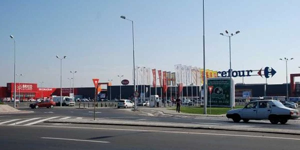 Reduceri la magazinele de încăltăminte şi îmbrăcăminte
