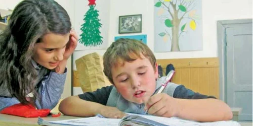 Andreea Drişcu s-a simţit bine în postura de educatoare şi este tentată de o carieră în învăţământ 