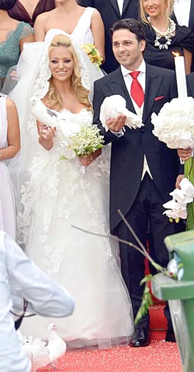 Delia şi Răzvan s-au căsătorit în 2012, la Târgu-Jiu