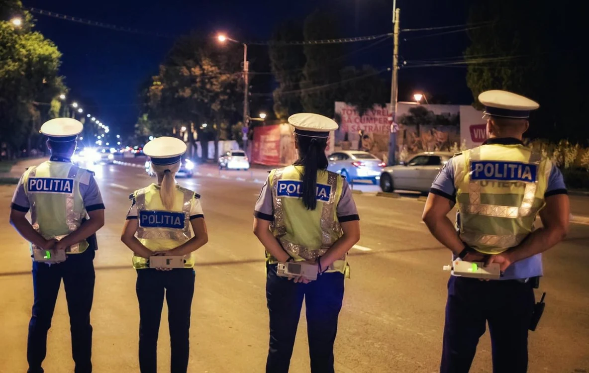 Poliţiştii urmăreau un autoturism despre care existau informaţii că fusese implicat într-un accident rutier FOTO Poliţia Română