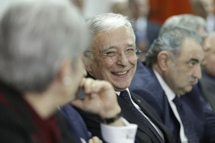 Mugur Isărescu și Florin Georgescu sunt printre cei care vor avea veniturile intacte FOTO Inquam