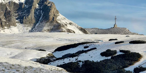 A nins în Munții Bucegi, la înălțimi mari. FOTO Tibi Vîlciu