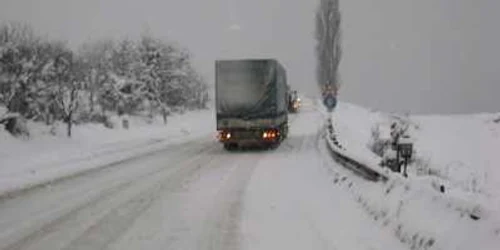 Traficul pe DN 6 a fost blocat azi-dimineață