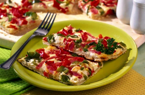 pizza cu ardei gras jpeg