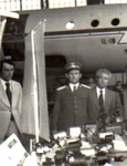 Nicolae Ceauşescu, în vizită la întreprinderea de avioane din Capitală (©  „Fototeca online a comunismului românesc”, cota: 73/1979)