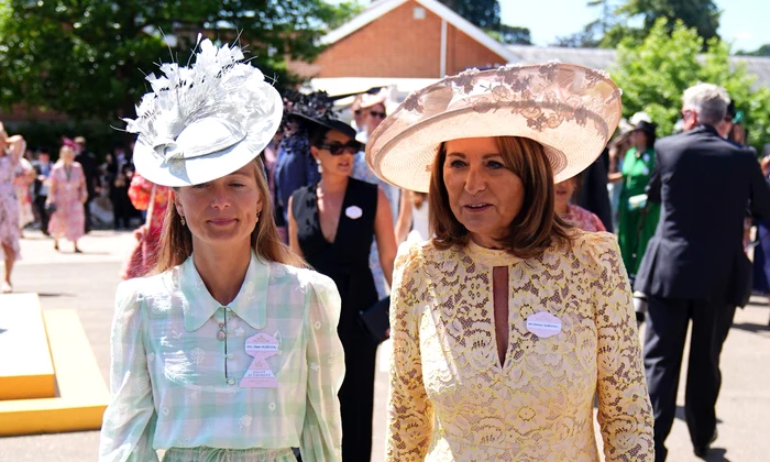 Alizee Thevenet și Carole Middleton în a doua zi a cursei Royal Ascot de la hipodromul Ascot, Berkshire, Profimedia jpg
