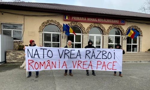 protest baza militara kogălniceanu pacifiști jpg