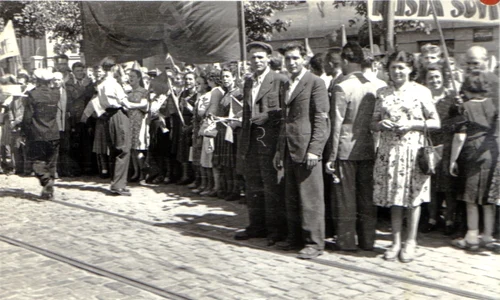 IICCR C022 Stoica and Apostol greeting Red Army jpg
