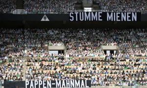 fani monchengladbach front jpeg