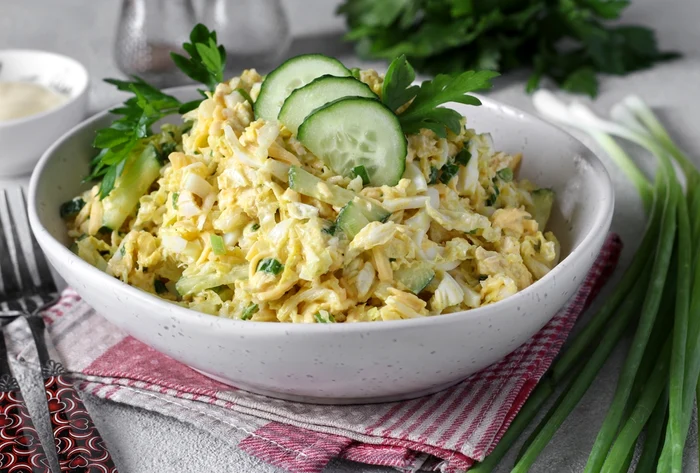 Salată de ouă cu castraveți FOTO: Shuterstock