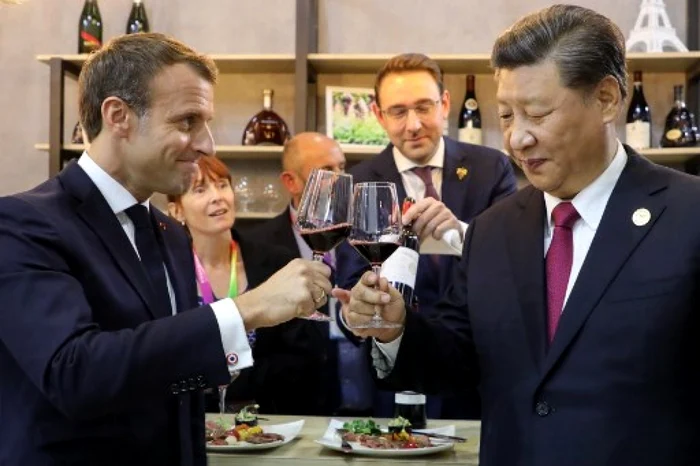 Presedintele francez Emmanuel Macron si omologul sau chinez Xi Jinping FOTO AFP