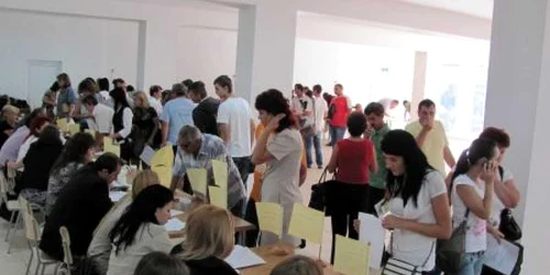 Persoanele care sunt în căutarea unui loc de muncă pot cere detalii direct la sediul AJOFM Ialomița