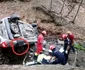 Noi imagini de la accidentul de pe Cozia - Vâlcea unde o maşină în care erau patru copii a căzut într-o râpă 150 de metri Foto Adevărul - credit Ciprian Soare