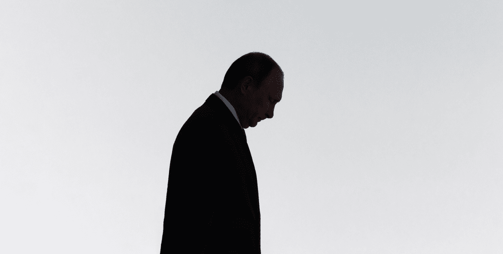 Noi informații bizare despre sănătatea lui Putin: ar fi alunecat pe scări și ar fi făcut pe el