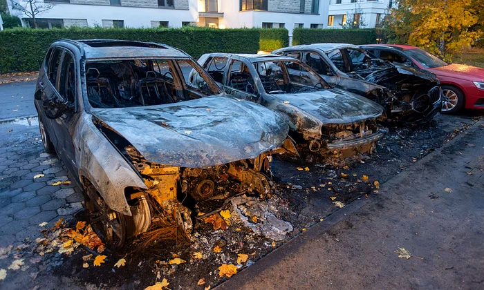 Mașina unui parlamentar de extremă dreapta din Germania a fost incendiată FOTO: X / @tomdabassman