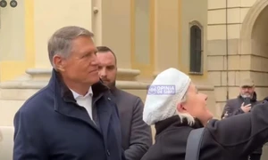 klaus iohannis selfie cu sibieni captură video Opinia de Sibiu jpg
