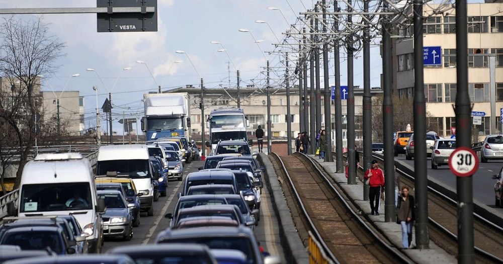 Ce măsuri a luat Primaria Capitalei ca să fluidizeze traficul în zona podului Grant, închis pentru lucrări de consolidare