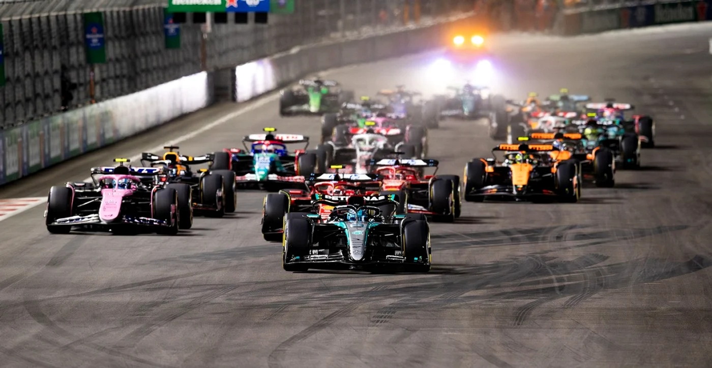 Piloții de Formula 1, la startul cursei din Las Vegas. Foto Profimedia 