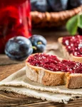Gem de prune  Sursa foto shutterstock 283305926 jpg