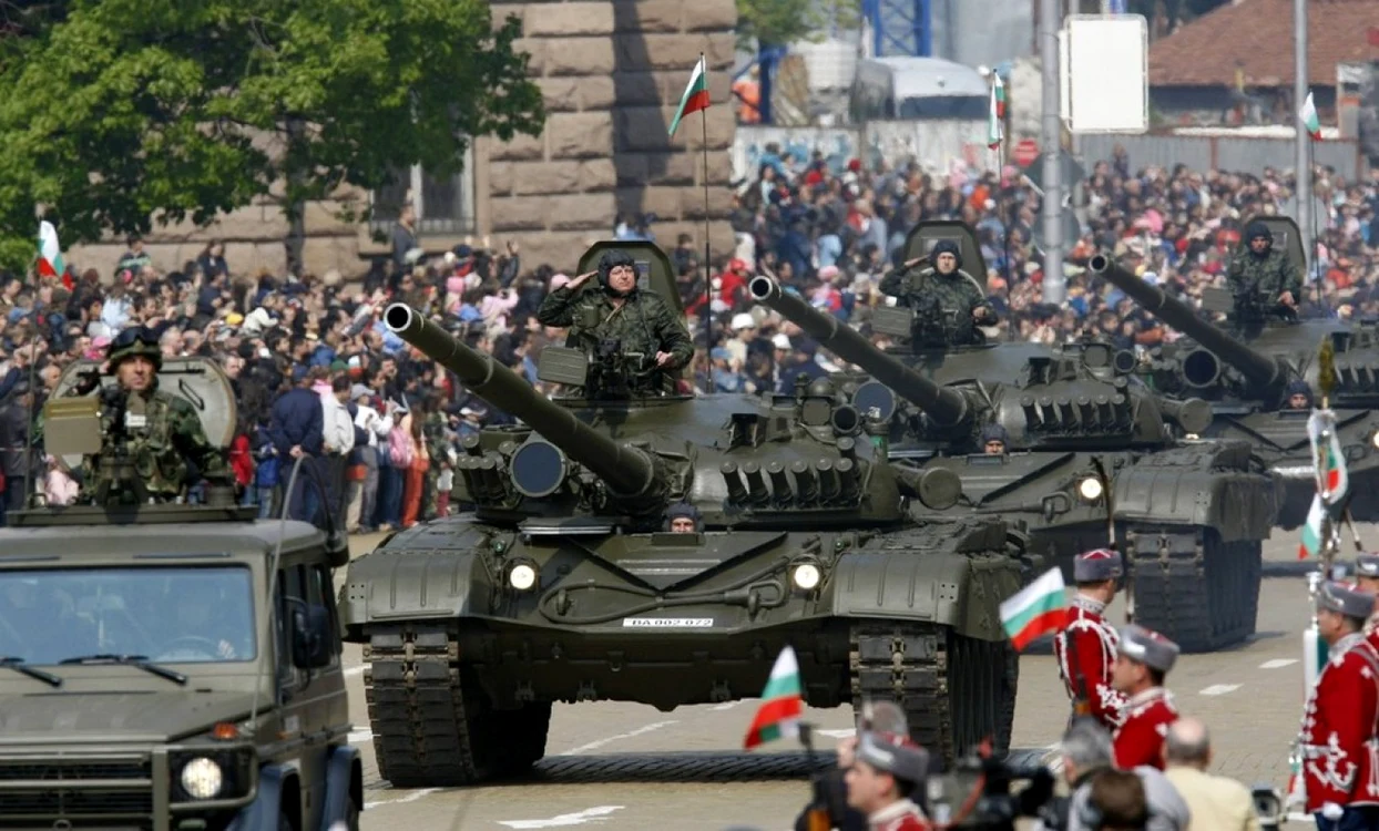 Armata bulgară, la paradă de Ziua Naţională