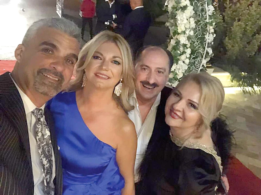 Nașul Aurelian Temișan, Mariana Mărăcine, sora lui Adrian Enache, Romică Țociu și soția lui, Nicoleta