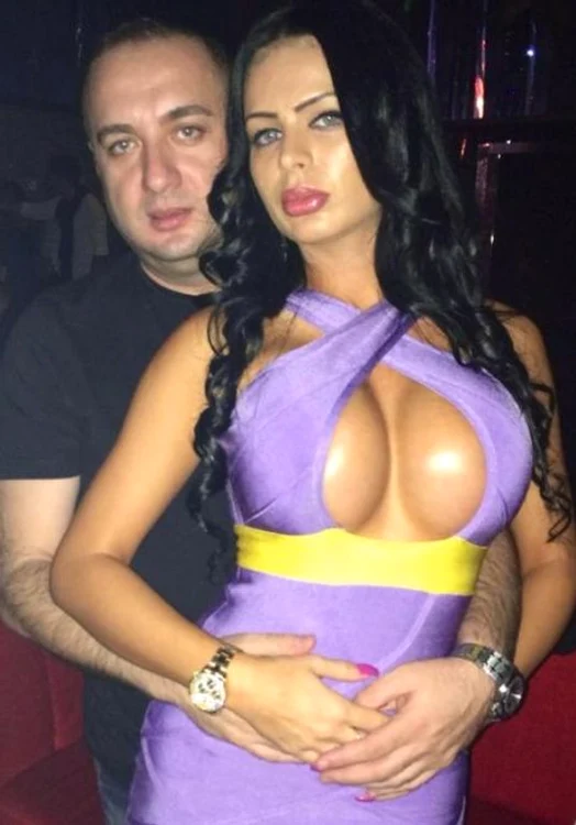 Leo de la Strehaia s-a despărţit de focoasa Renata