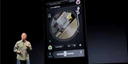 Phil Schiller, directorul de marketing al Apple, la lansarea lui iPhone 5 FOTO: cnet.com