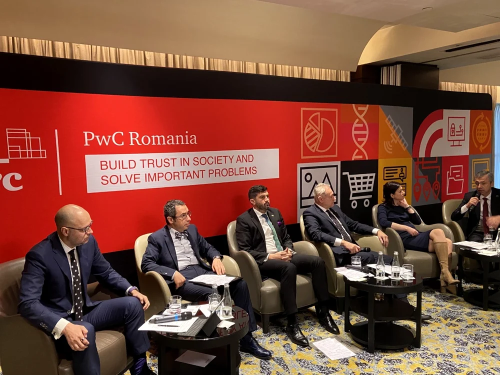 Ovidiu Heiuș, șeful ANAF, și Alin Chitu, secretar de stat în MFP, au participat la o conferință PwC