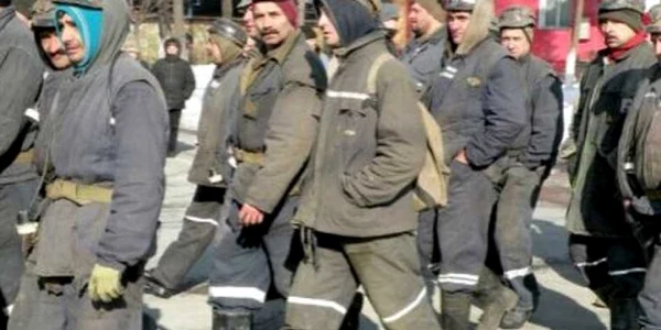 Protestele continuă