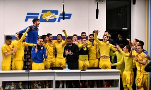 Tinerii jucători ai naționalei de tineret și au manifestat bucuria la conferința de presă jpeg