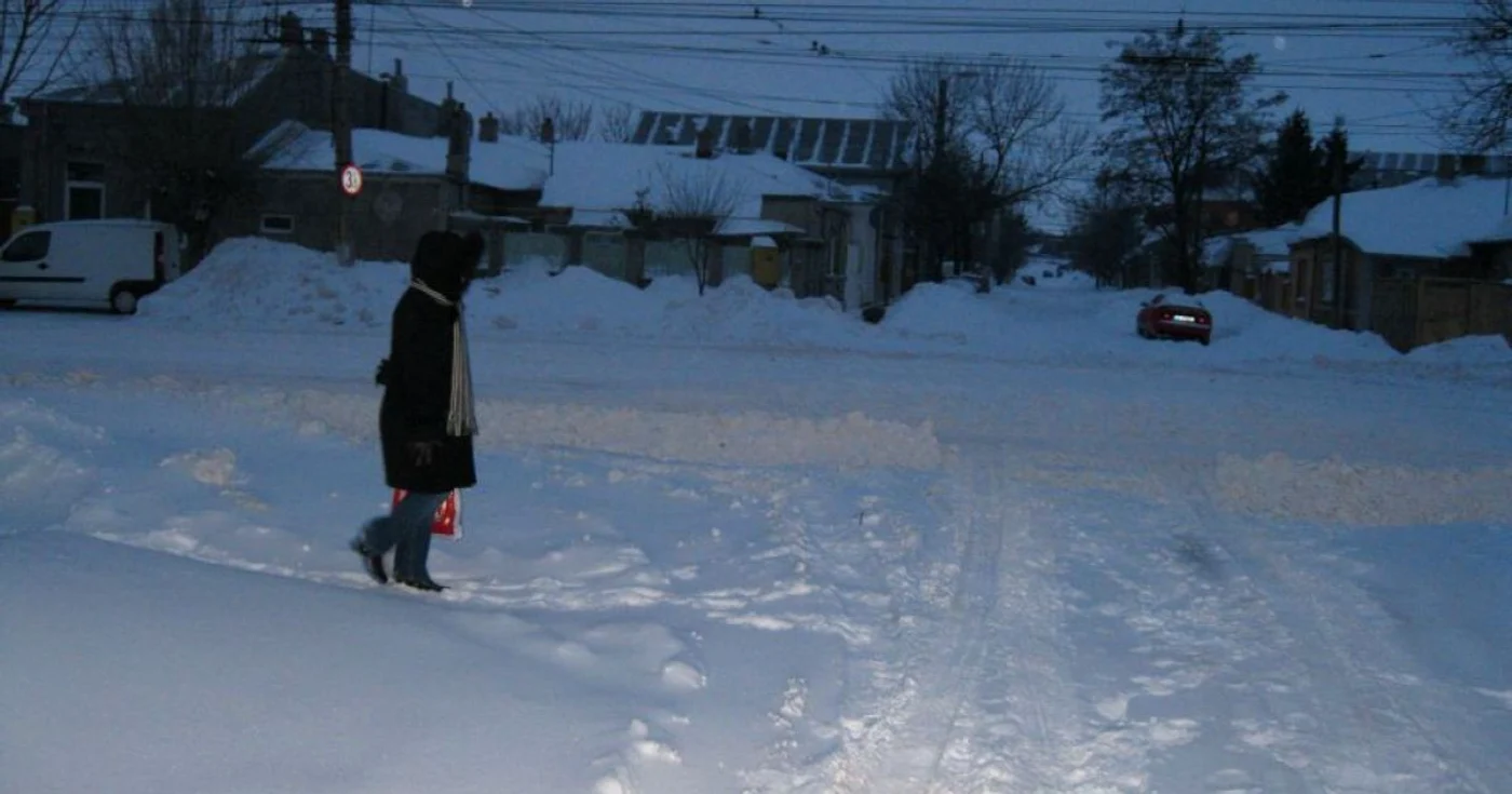 Nici profesorii din oraş care predau în mediul rural nu au putut ajunge astăzi la catedră