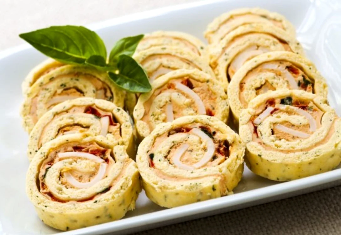 
    Este perfecta pentru aperitiv, cand ai oaspeti sau când ti s-a reunit familia la masăclickpoftabuna.ro  