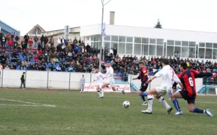 Botoşani: Elevii lui Ştefan Apostol au pierdut cu 4-0 la Roman