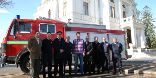 Târgovişte: Primăria a primit o autospecială de intervenţie în caz de urgenţe