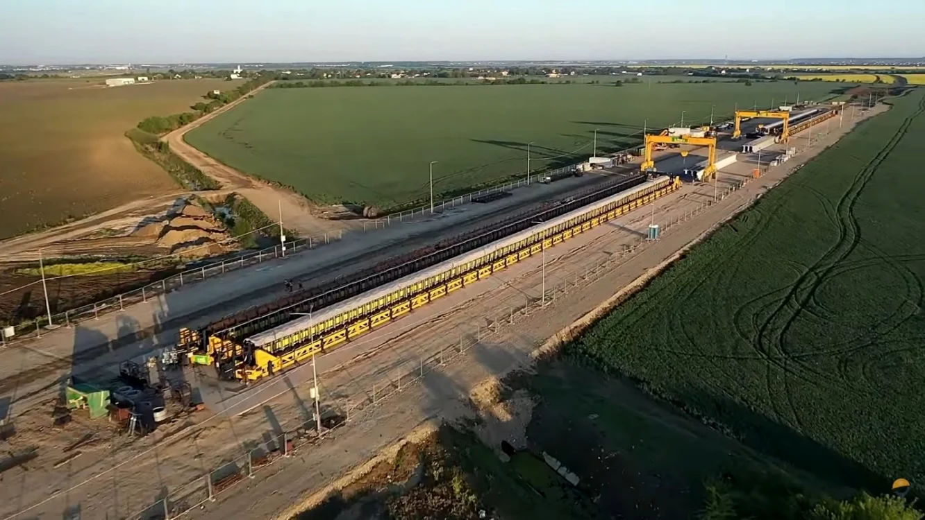 foto de sus cu construcțiile la A0 Nord