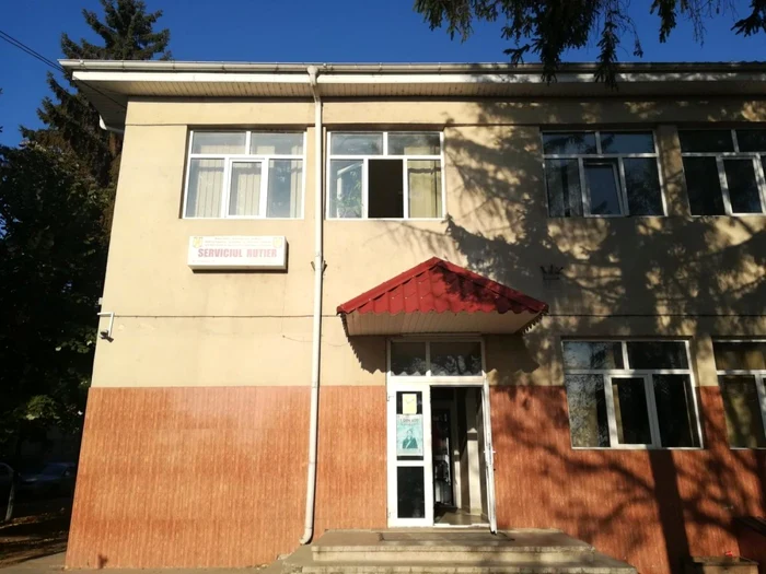 Descinderile de la Rutieră lasă instituţia fără angajaţi FOTO botosaneanul.ro