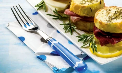 minisenvisuri din cartof si bresaola jpg